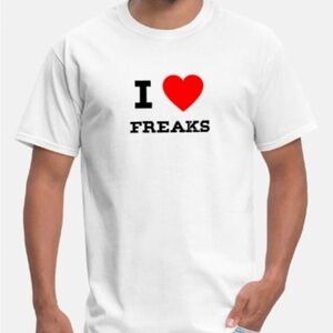Cute T-Shirt I ❤️Freaks Funny